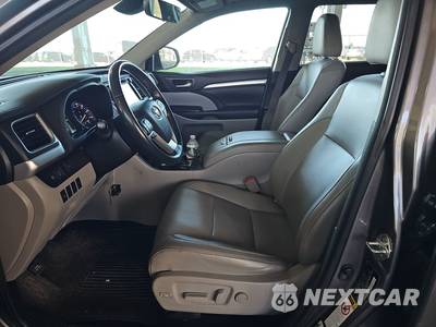 2017 Toyota Highlander XLE - zdjęcie 7 z 21 - miniatura