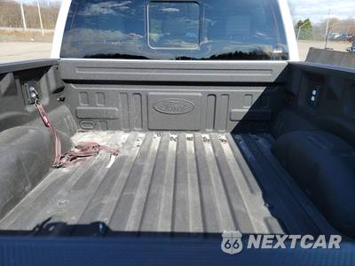 2025 Ford F-150 XLT Crew Cab Short Bed - zdjęcie 23 z 24 - miniatura