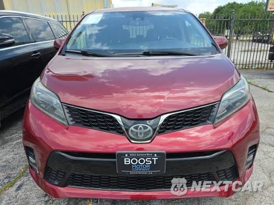2018 Toyota Sienna SE 8-Passenger 119.3" WB - zdjęcie 2 z 21 - miniatura