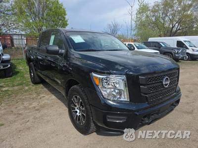 2024 Nissan TITAN SV Crew Cab Short Bed - zdjęcie 3 z 21 - miniatura