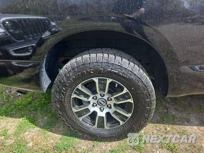 2024 Nissan TITAN SV Crew Cab Short Bed - zdjęcie 10 z 21 - miniatura