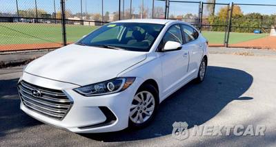 2018 Hyundai Elantra SE - zdjęcie 8 z 27 - miniatura