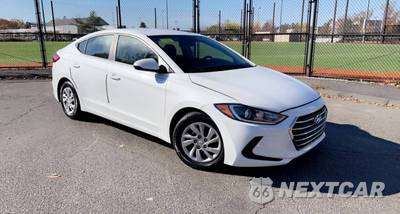 2018 Hyundai Elantra SE - zdjęcie 3 z 27 - miniatura