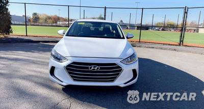 2018 Hyundai Elantra SE - zdjęcie 5 z 27 - miniatura