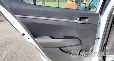 2018 Hyundai Elantra SE - zdjęcie 20 z 27 - miniatura