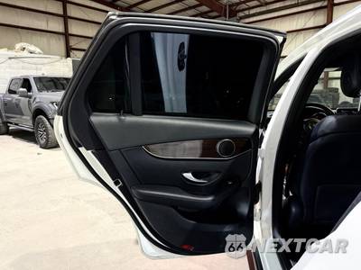 2018 Mercedes-Benz GLC 300 - zdjęcie 15 z 33 - miniatura