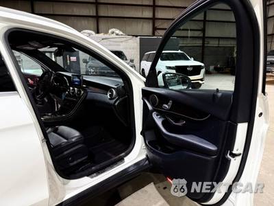 2018 Mercedes-Benz GLC 300 - zdjęcie 25 z 33 - miniatura
