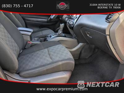 2017 Nissan Rogue Sport SV - zdjęcie 18 z 26 - miniatura