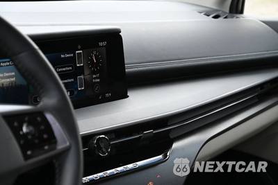 2025 Nissan Murano SV - zdjęcie 17 z 25 - miniatura