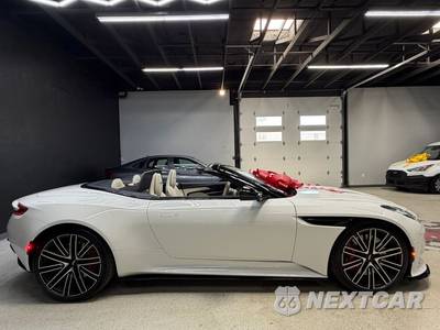 2024 Aston Martin DB12 Convertible - zdjęcie 38 z 51 - miniatura
