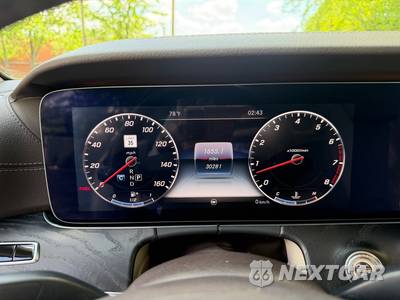 2018 Mercedes-Benz E 400 Coupe - zdjęcie 32 z 50 - miniatura