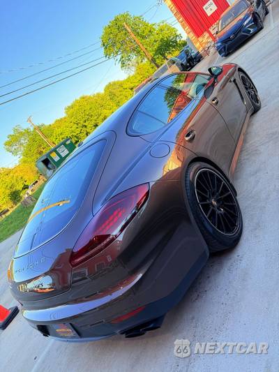 2016 Porsche Panamera GTS - zdjęcie 4 z 23 - miniatura