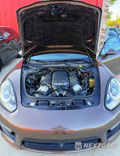 2016 Porsche Panamera GTS - zdjęcie 13 z 23 - miniatura
