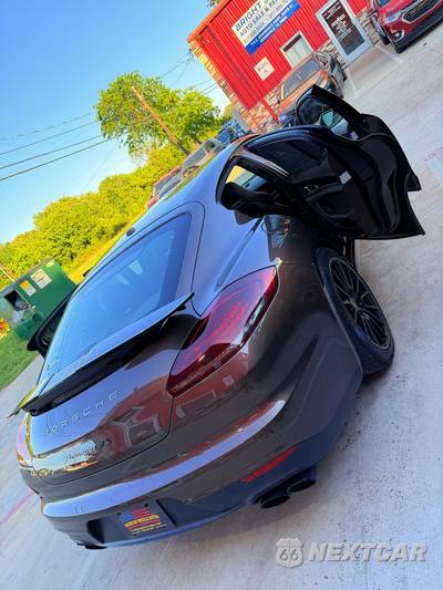 2016 Porsche Panamera GTS - zdjęcie 17 z 23 - miniatura