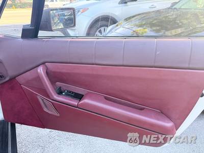 1989 Cadillac Allante - zdjęcie 24 z 61 - miniatura