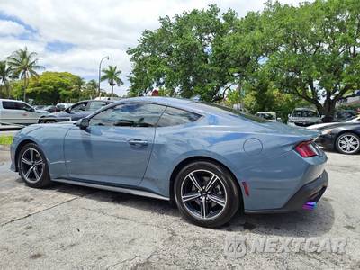 2025 Ford Mustang EcoBoost Coupe - zdjęcie 5 z 45 - miniatura