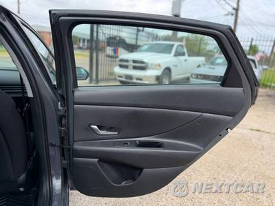 2024 Hyundai Elantra SE - zdjęcie 35 z 45 - miniatura