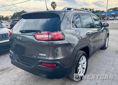 2018 Jeep Cherokee Latitude Plus - zdjęcie 5 z 17 - miniatura