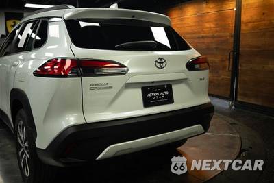 2023 Toyota Corolla Cross XLE - zdjęcie 6 z 32 - miniatura
