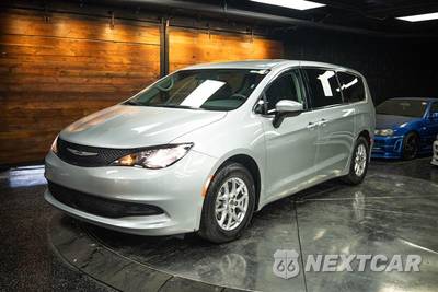 2023 Chrysler Voyager LX 121.6" WB - zdjęcie 2 z 27 - miniatura