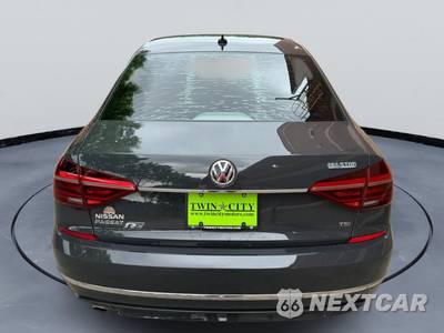 2017 Volkswagen Passat 1.8T R-Line w/Comfort Pkg - zdjęcie 5 z 14 - miniatura