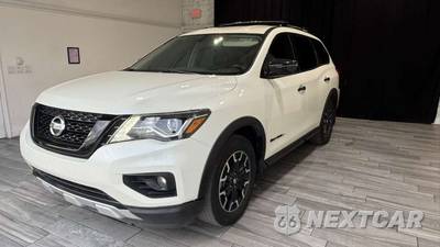 2020 Nissan Pathfinder SV - zdjęcie 1 z 18 - miniatura