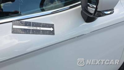 2023 Toyota Camry LE - zdjęcie 13 z 15 - miniatura