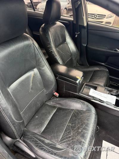 2015 Toyota Camry LE - zdjęcie 4 z 6 - miniatura