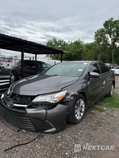 2015 Toyota Camry LE - zdjęcie 5 z 6 - miniatura
