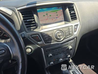 2019 Nissan Pathfinder SL - zdjęcie 11 z 36 - miniatura