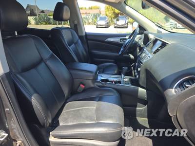2019 Nissan Pathfinder SL - zdjęcie 8 z 36 - miniatura