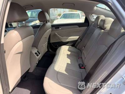 2019 Hyundai Sonata SEL - zdjęcie 11 z 16 - miniatura