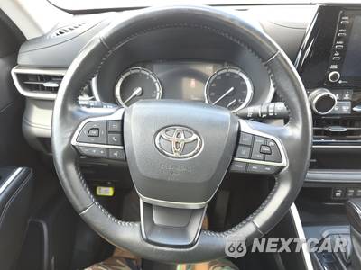 2022 Toyota Highlander XLE - zdjęcie 16 z 46 - miniatura