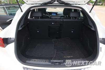 2019 INFINITI QX30 ESSENTIAL - zdjęcie 24 z 51 - miniatura