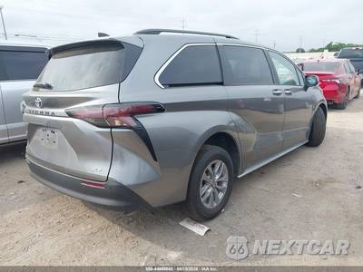 2026 Toyota Sienna XLE 7-Passenger 120.5" WB - zdjęcie 3 z 17 - miniatura