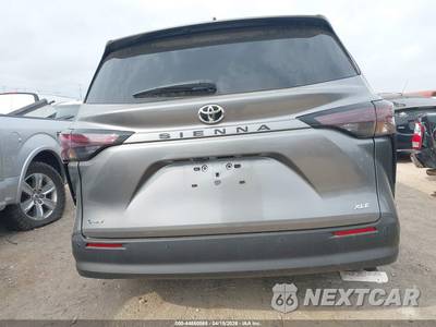2026 Toyota Sienna XLE 7-Passenger 120.5" WB - zdjęcie 16 z 17 - miniatura