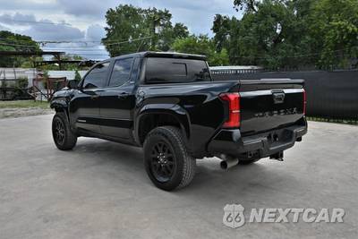 2024 Toyota Tacoma SR5 Crew Cab Medium Bed - zdjęcie 3 z 20 - miniatura