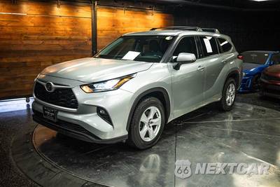 2020 Toyota Highlander LE - zdjęcie 2 z 29 - miniatura