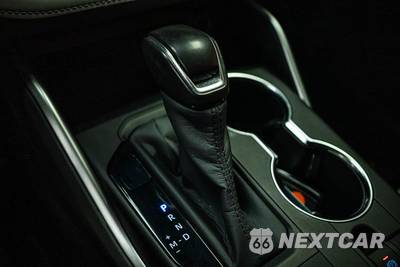 2020 Toyota Highlander LE - zdjęcie 20 z 29 - miniatura