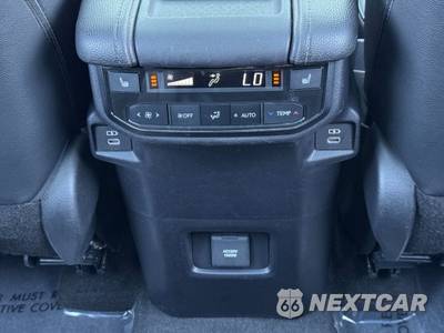 2024 Toyota Grand Highlander Hybrid MAX Limited - zdjęcie 31 z 48 - miniatura