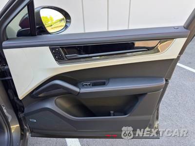 2024 Porsche Cayenne Turbo E-Hybrid Coupe - zdjęcie 46 z 48 - miniatura
