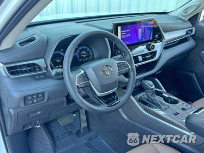 2025 Toyota Highlander Hybrid Limited 25th Edition - zdjęcie 12 z 48 - miniatura
