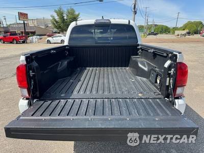 2019 Toyota Tacoma TRD Sport Crew Cab Medium Bed - zdjęcie 7 z 24 - miniatura