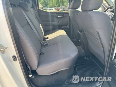 2019 Toyota Tacoma TRD Sport Crew Cab Medium Bed - zdjęcie 18 z 24 - miniatura