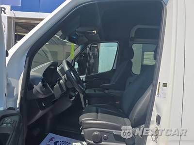 2019 Mercedes-Benz Sprinter 2500 Passenger Van High Roof 144.0" WB - zdjęcie 13 z 22 - miniatura