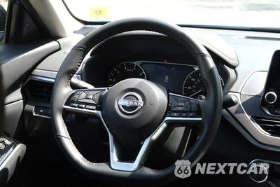 2025 Nissan Altima SR - zdjęcie 36 z 48 - miniatura