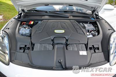 2021 Porsche Cayenne Coupe E-Hybrid Turbo S - zdjęcie 18 z 38 - miniatura