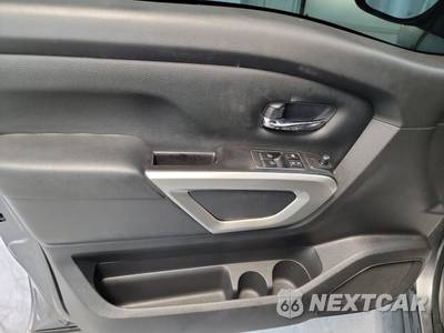 2021 Nissan TITAN SV Extended Cab Short Bed w/Rear Doors - zdjęcie 9 z 24 - miniatura