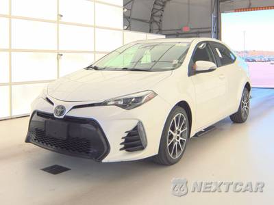 2017 Toyota Corolla 50th Anniversary Special Edition Sedan - zdjęcie 1 z 36 - miniatura
