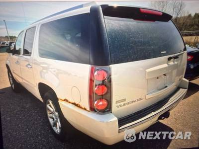 2011 GMC Yukon Denali XL 5SA - zdjęcie 2 z 12 - miniatura